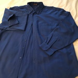 FOREST & HUE HIDDEN BUTTON DOWN!!!